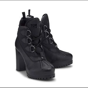 Tommy Hilfiger duck lace up heeled boot